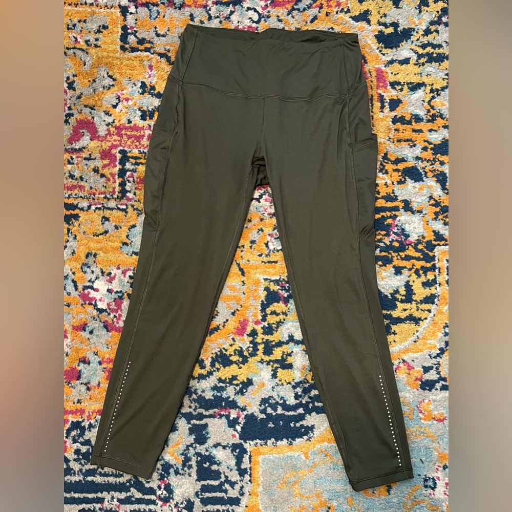 Leggings pants - Unknown brand Green Workout - size is approx Large. Pockets - Picture 2 of 13